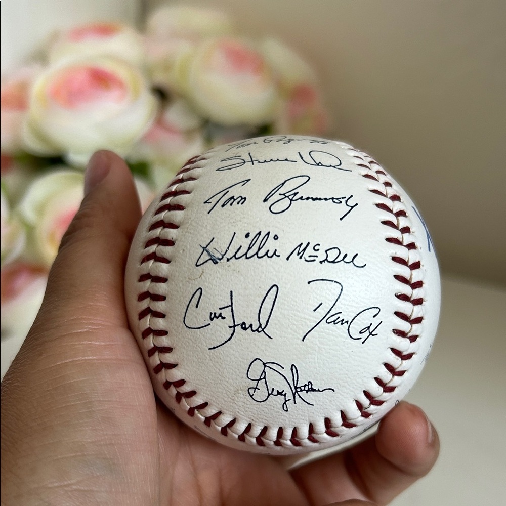 Autographed Baseball with Signatures - Picture 2 of 6